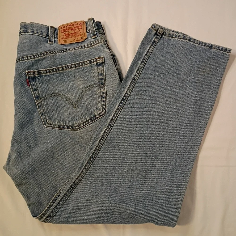 Levis 505 Regular Fit Straight 38 (36) x 32 (30) Light Wash Denim Blue Jeans Zip